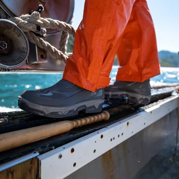 GRUNDÉNS DECK-BOSS 15" FISHING BOOT