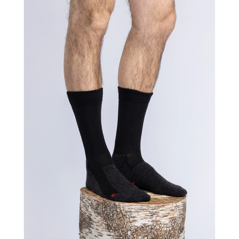 PINEWOOD® TREKKING MERINO ZOKNI - hosszú 
