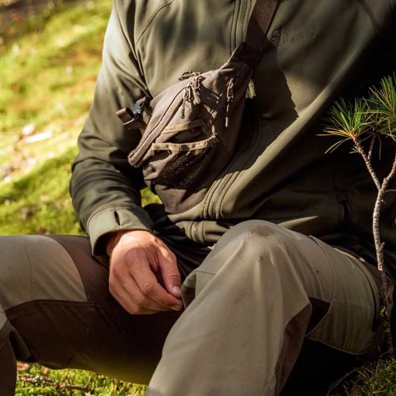 PINEWOOD® CROSS ÖVTÁSKA 4L 