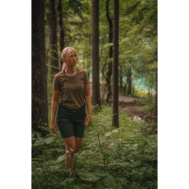 PINEWOOD® OUTDOOR LIFE NŐI RÖVIDUJJÚ